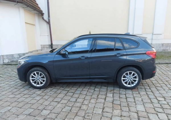 BMW X1 cena 77500 przebieg: 84000, rok produkcji 2017 z Wschowa małe 667